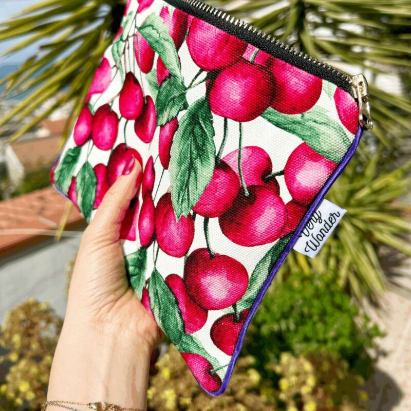 pochette con ciliegie