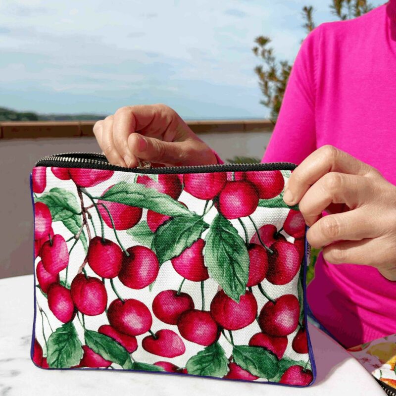 pochette con ciliegie