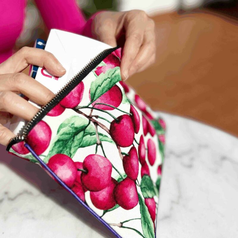 pochette con ciliegie
